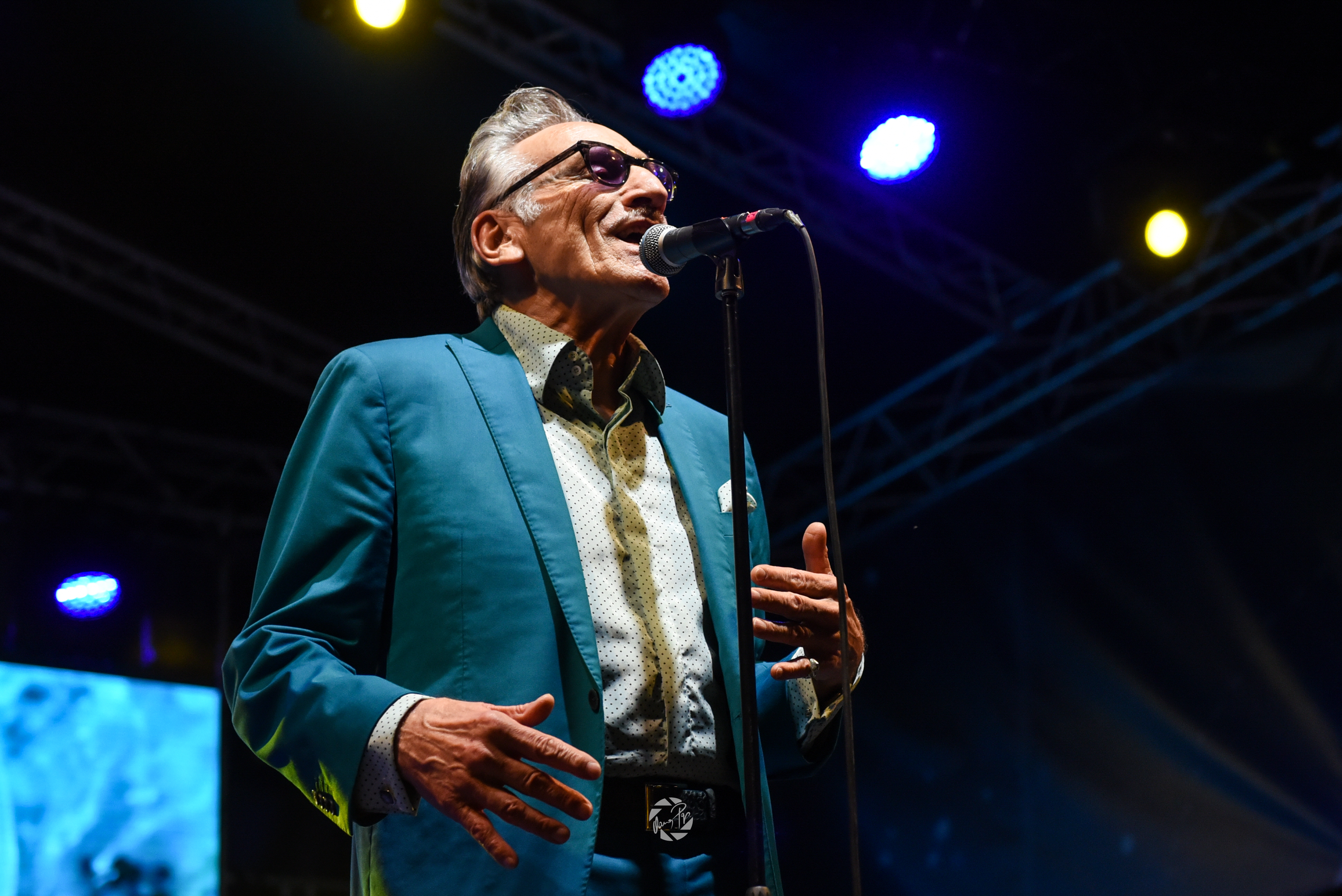 Rick Estrin.jpg